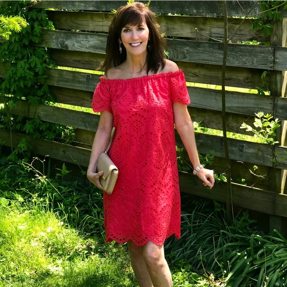 Women’s clothing, shoes, purses, and accessories! - Picture 4 of 4